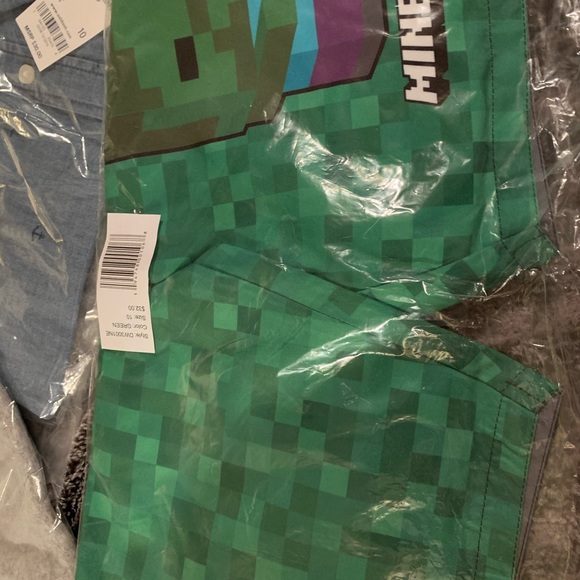 Oshkosh Clothes - Picture 3 of 8